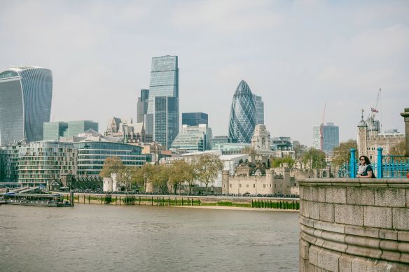 Credit: Flytographer Dan Weill Looking out from the London Bridge