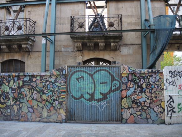 Salamanca street art close