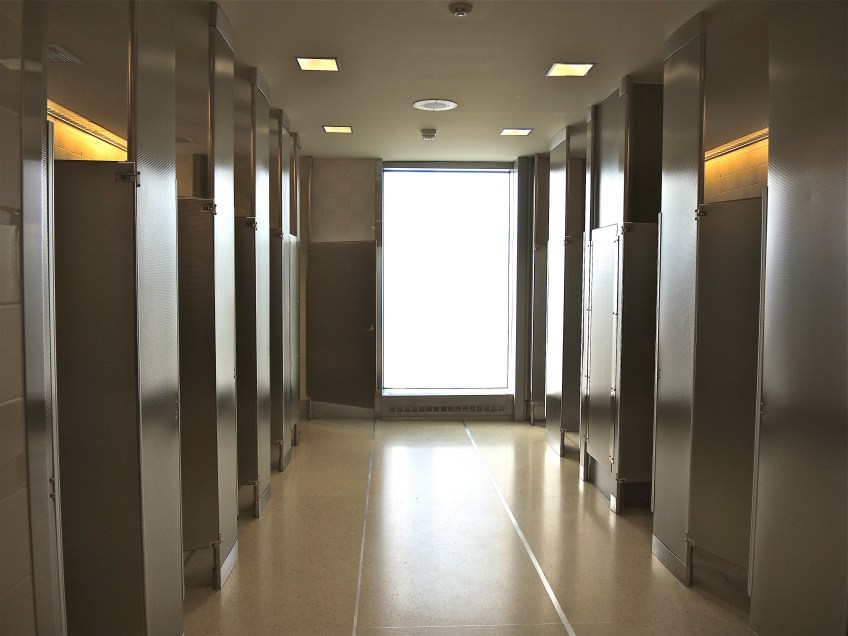 CLT Charlotte airport bathroom stalls