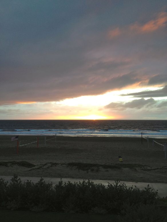 Final sunset of 2016 from Manhattan Beach Strand on New Year's Eve
